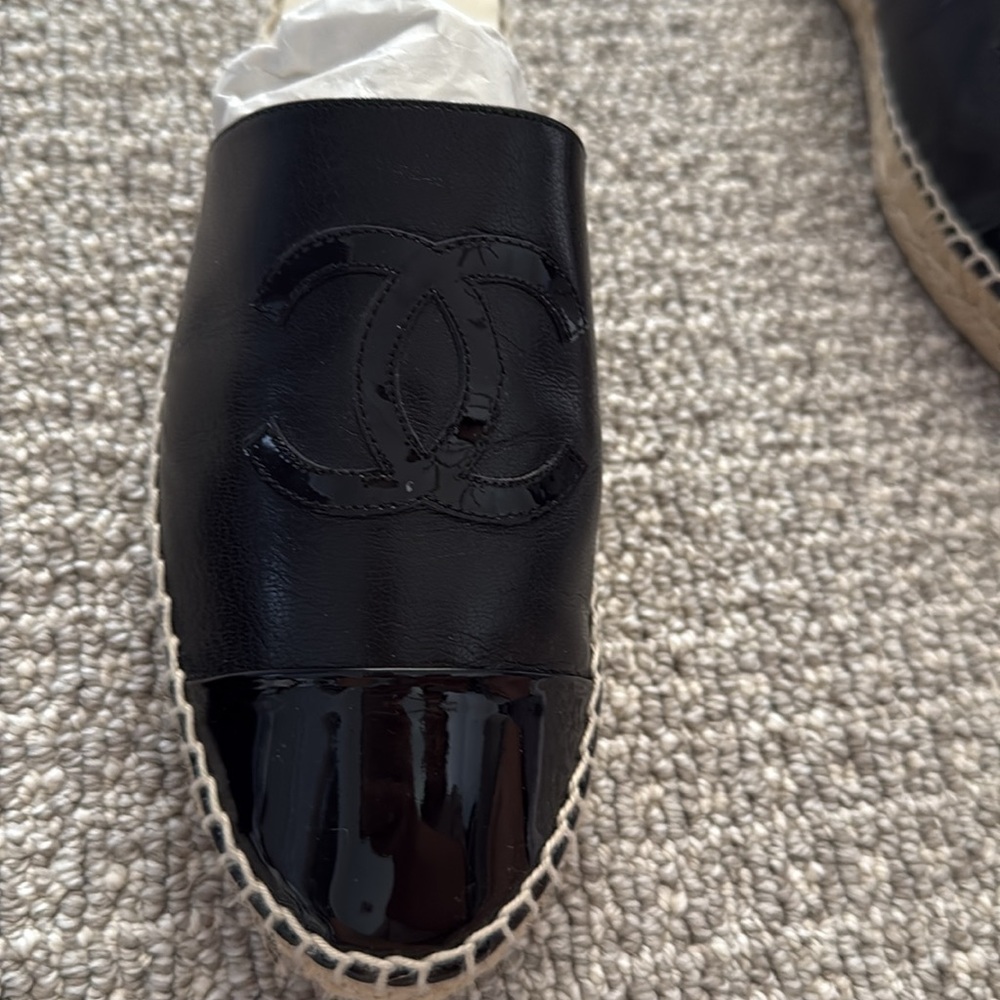 Chanel Black Espadrilles Mules Slides Lambskin Patent Leather Shoes 37 - Picture 3 of 10